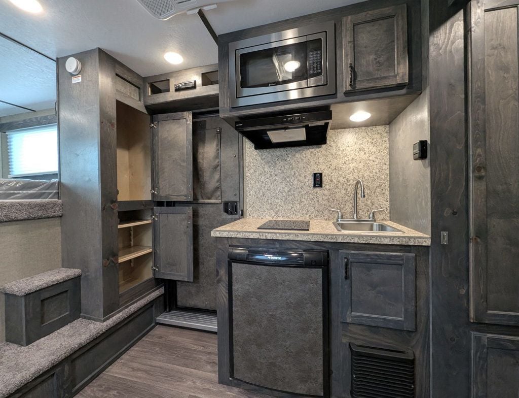 2026 Shadow 8 Pen Low Pro w/ 9' Living Quarters  - 22954111 - 14