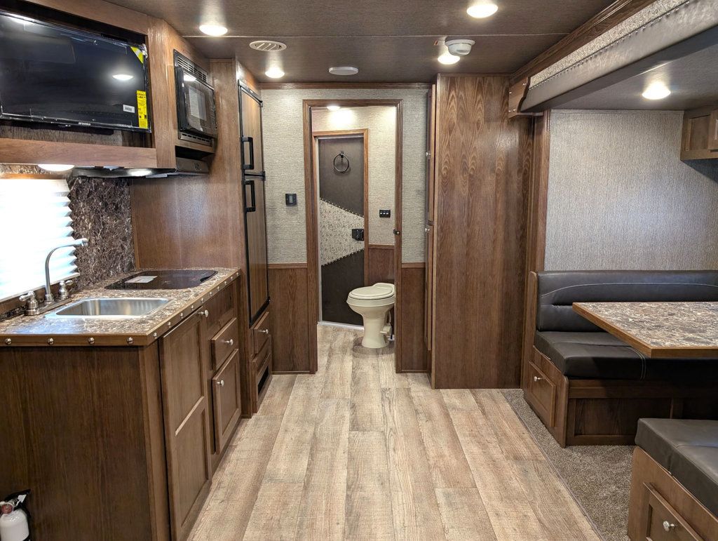 2026 SMC 3 Horse Slant 13' Living Quarters w/ Slide Patriot  - 22939875 - 10