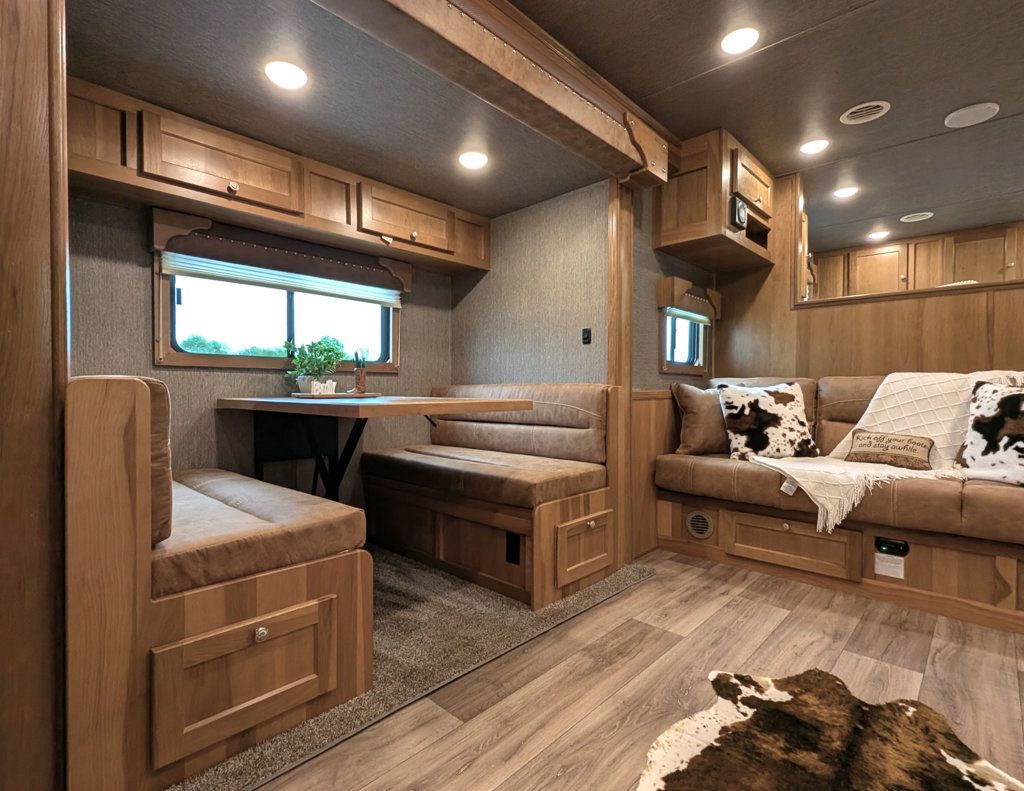 2026 SMC 3 Horse Slant 13' Living Quarters w/ Slide Patriot  - 23033698 - 8