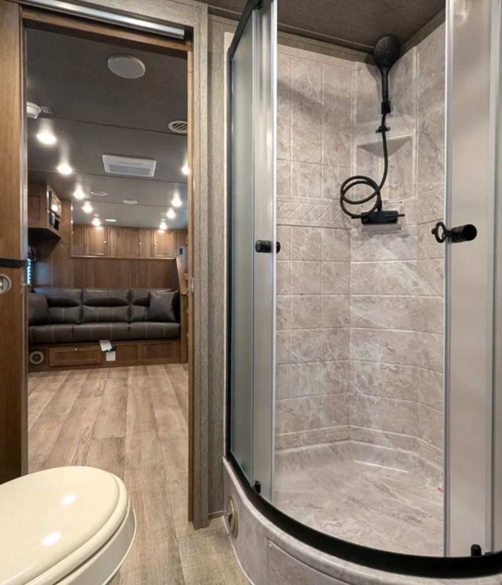 2026 SMC 3 Horse Slant 13' Living Quarters w/ Slide Patriot  - 22998233 - 14