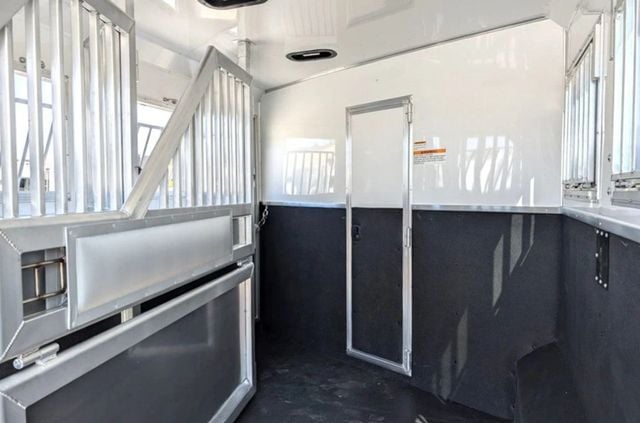 2026 SMC 3 Horse Slant 13' Living Quarters w/ Slide Patriot  - 22998233 - 6