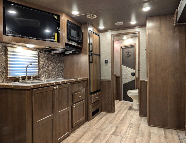 2026 SMC 3 Horse Slant 14' Living Quarters w/ Slide Patriot  - 22954060 - 12