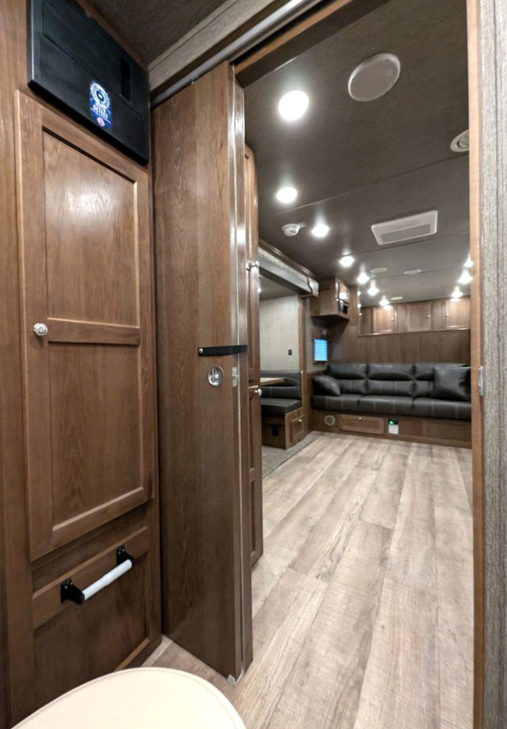 2026 SMC 3 Horse Slant 14' Living Quarters w/ Slide Patriot  - 22954060 - 14