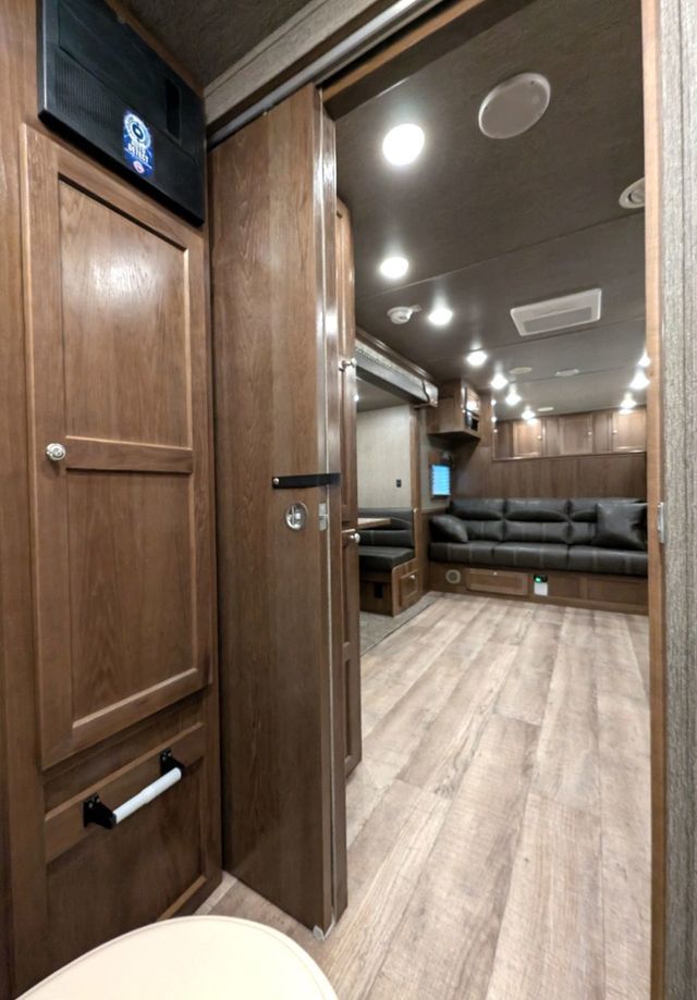 2026 SMC 3 Horse Slant 14' Living Quarters w/ Slide Patriot  - 22954060 - 14