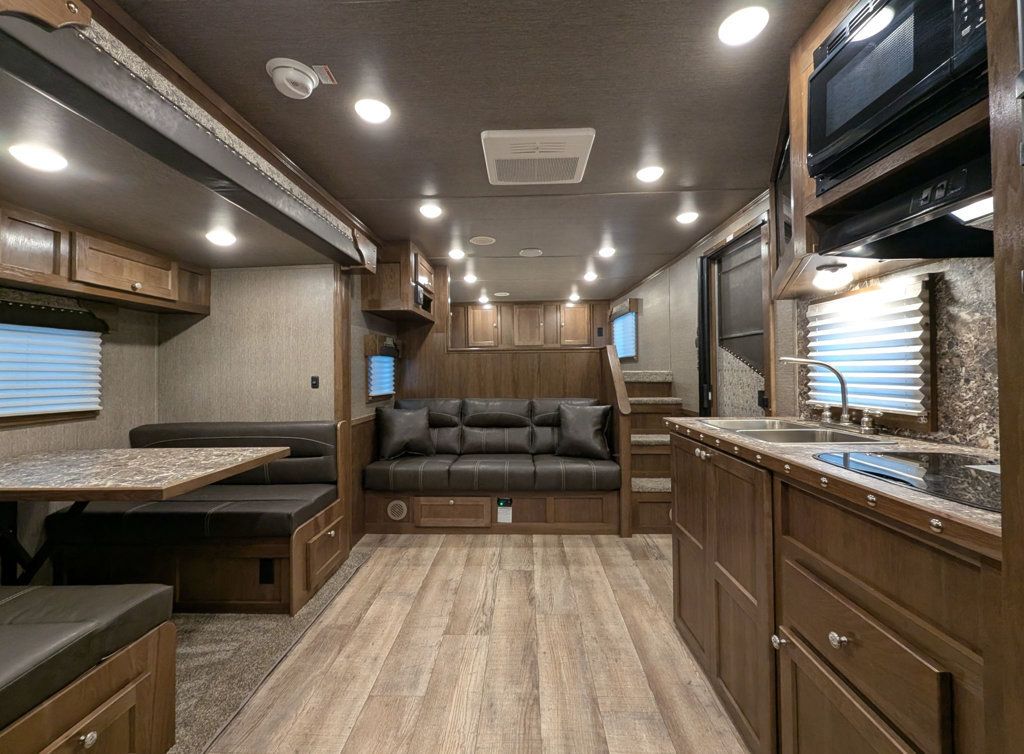 2026 SMC 3 Horse Slant 14' Living Quarters w/ Slide Patriot  - 22954060 - 7