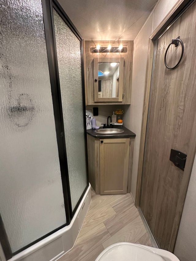 2026 SMC 3 Horse Slant 14' Living Quarters w/ Slide Patriot  - 22984028 - 13