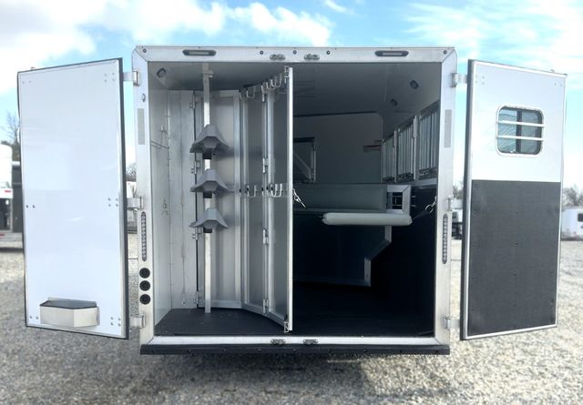 2026 SMC 3 Horse Slant 14' Living Quarters w/ Slide Patriot  - 22984028 - 4