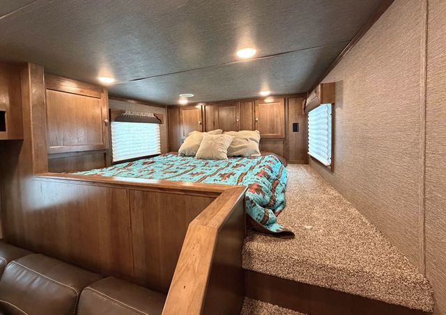 2026 SMC 3 Horse Slant 14' Living Quarters w/ Slide Patriot  - 22992797 - 10