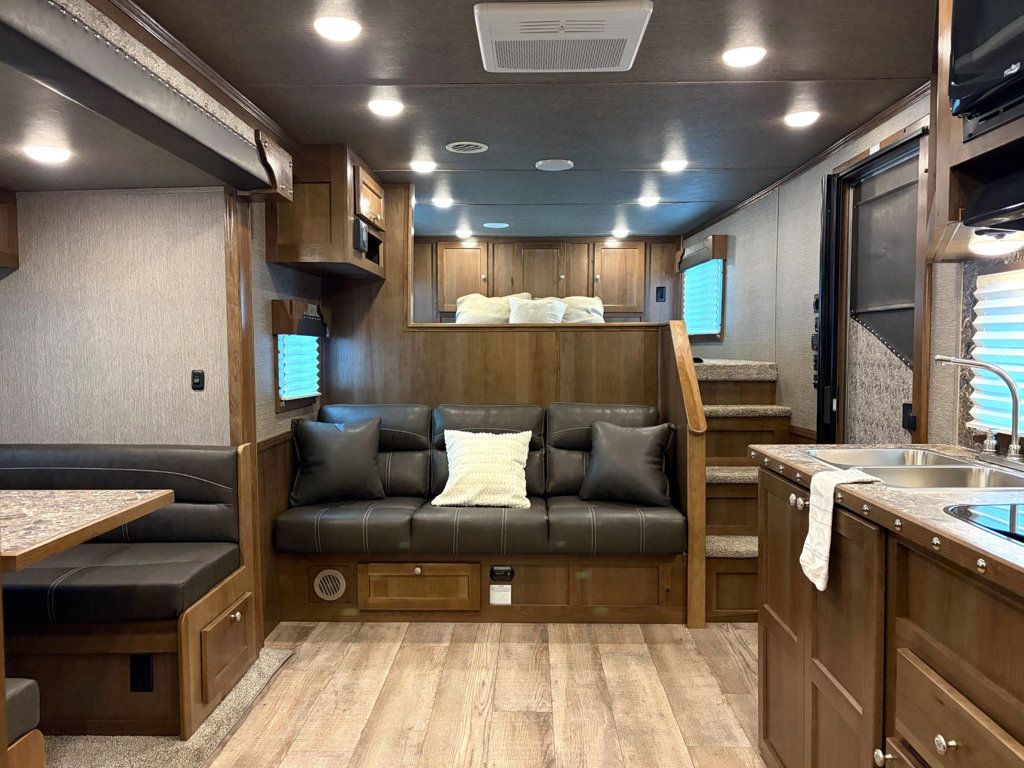 2026 SMC 3 Horse Slant 14' Living Quarters w/ Slide Patriot  - 22992797 - 6