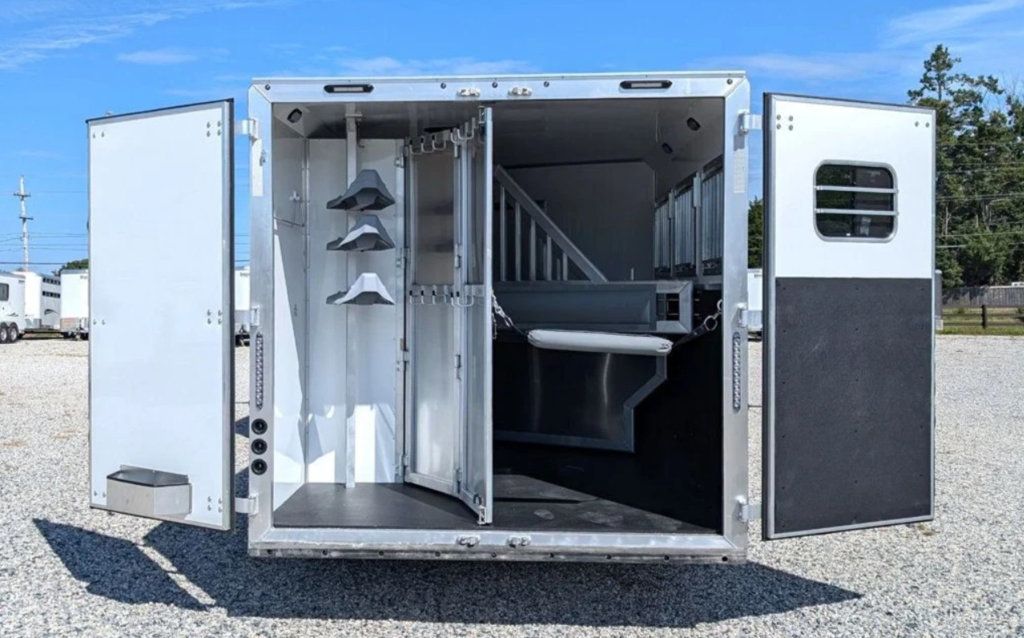 2026 SMC 3 Horse Slant 14' Living Quarters w/ Slide Patriot  - 22955096 - 3