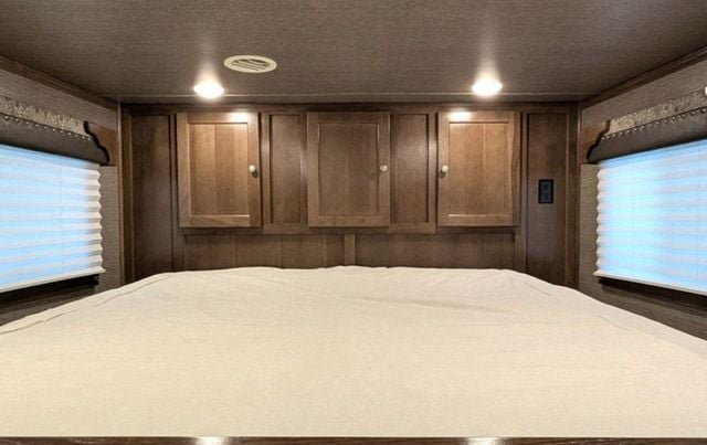 2026 SMC 3 Horse Slant 14' Living Quarters w/ Slide Patriot  - 22968471 - 9