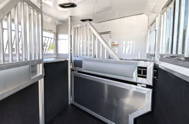 2026 SMC 3 Horse Slant 14' Living Quarters w/ Slide Patriot  - 22968471 - 5