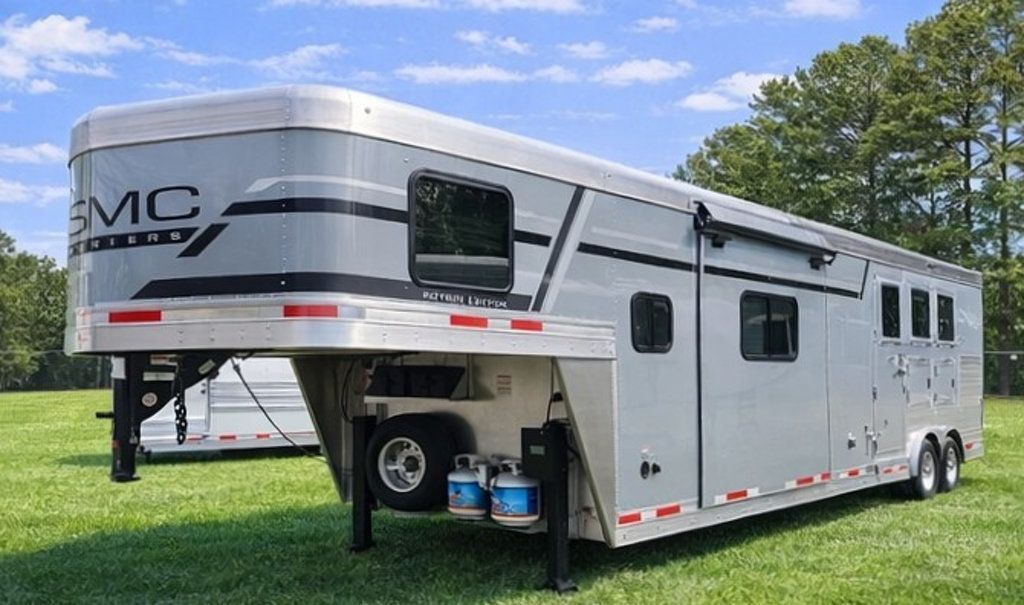 2026 SMC 3 Horse Slant 14' Living Quarters w/ Slide Patriot  - 22986912 - 1