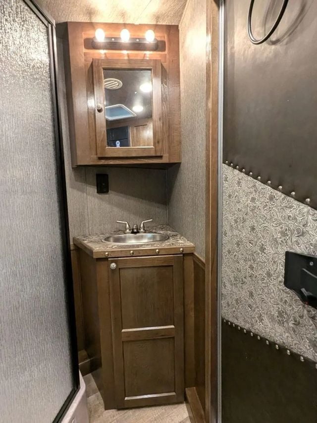 2026 SMC 3 Horse Slant 9' Living Quarters w/ Dinette  - 22992464 - 12