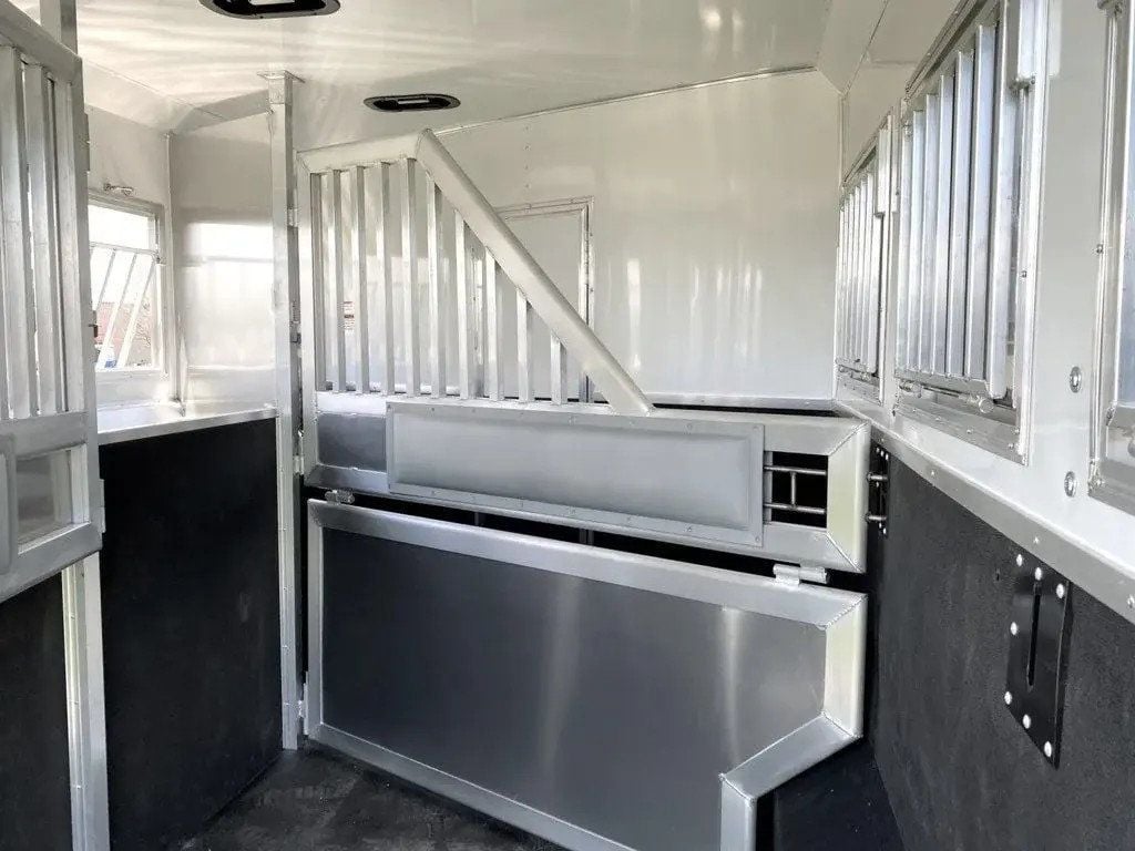 2026 SMC 3 Horse Slant 9' Living Quarters w/ Dinette  - 22992464 - 5