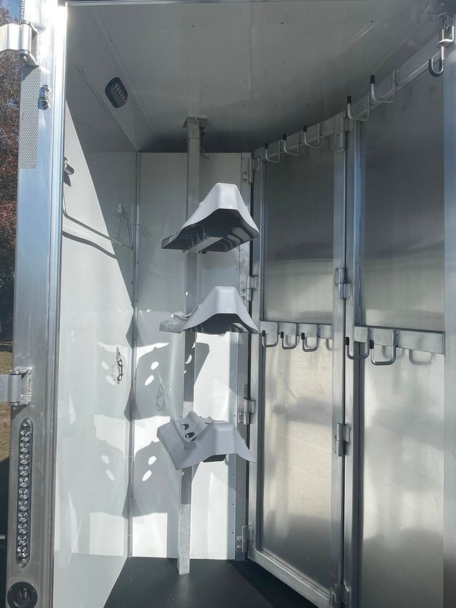 2026 SMC 3 Horse Slant with 9' Living Quarters Patriot  - 22945953 - 7