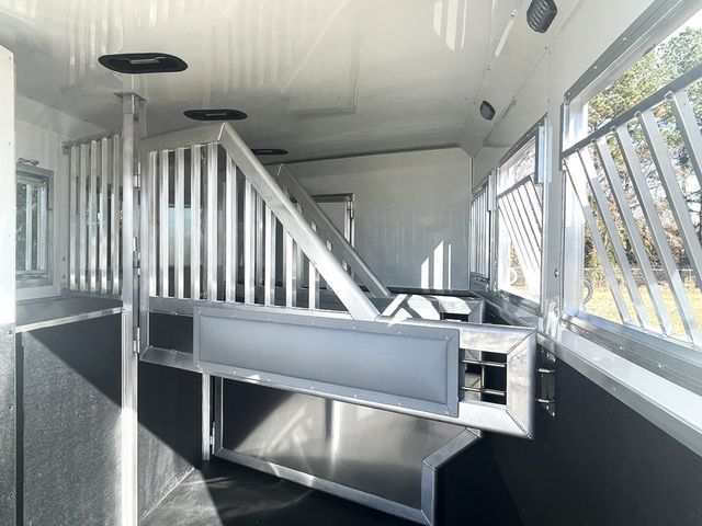 2026 SMC 3 Horse Slant with 9' Living Quarters Patriot  - 22945953 - 8