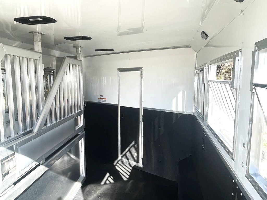 2026 SMC 3 Horse Slant with 9' Living Quarters Patriot  - 22945953 - 11