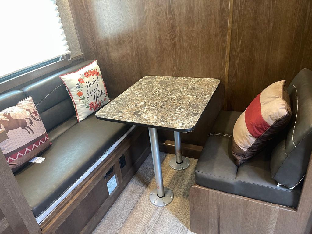 2026 SMC 3 Horse Slant with 9' Living Quarters Patriot  - 22945953 - 14