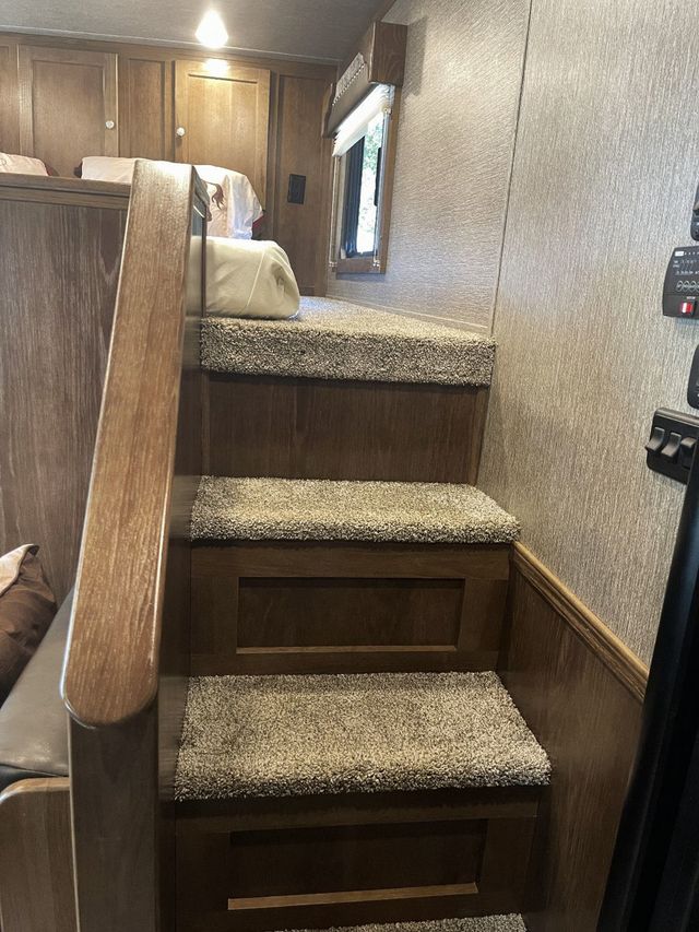 2026 SMC 3 Horse Slant with 9' Living Quarters Patriot  - 22945953 - 16