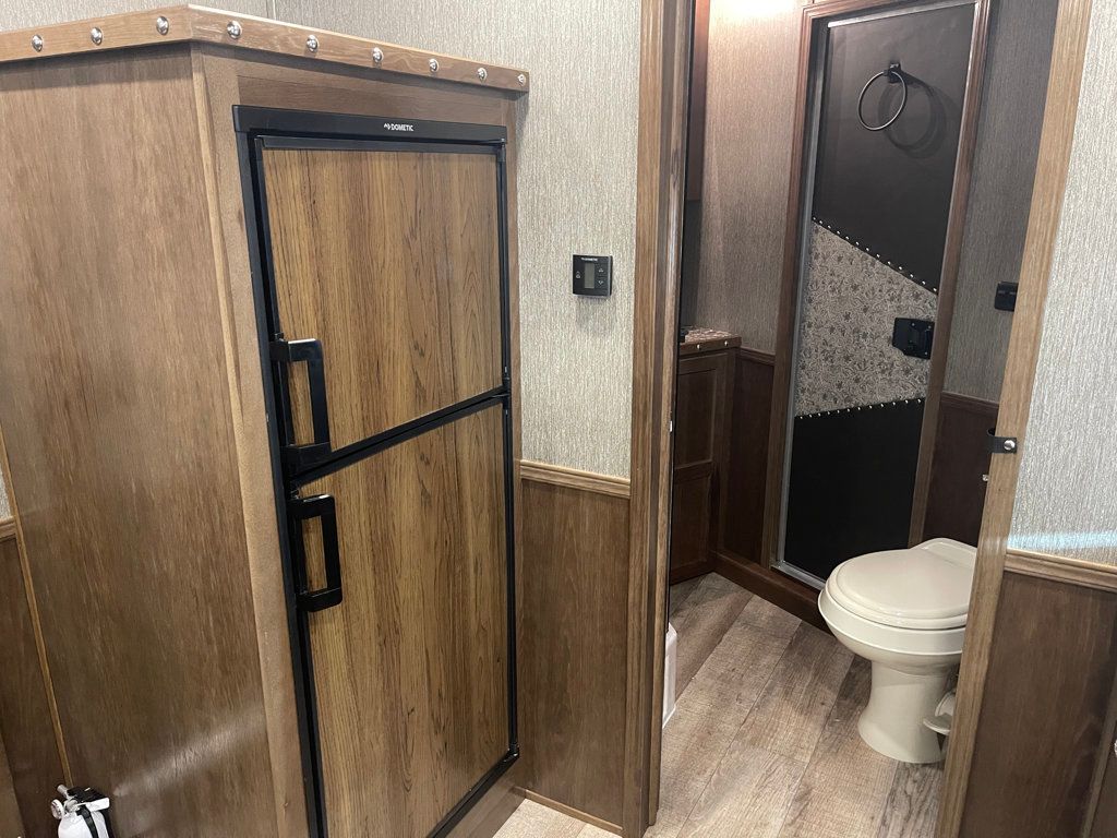 2026 SMC 3 Horse Slant with 9' Living Quarters Patriot  - 22945953 - 18