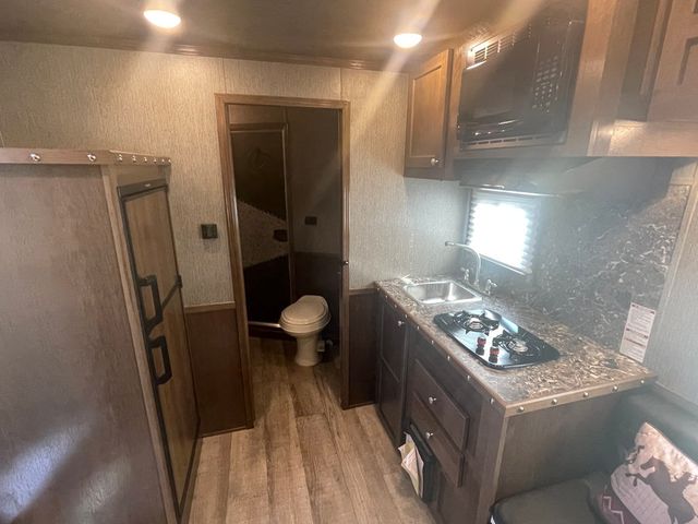 2026 SMC 3 Horse Slant with 9' Living Quarters Patriot  - 22945953 - 19