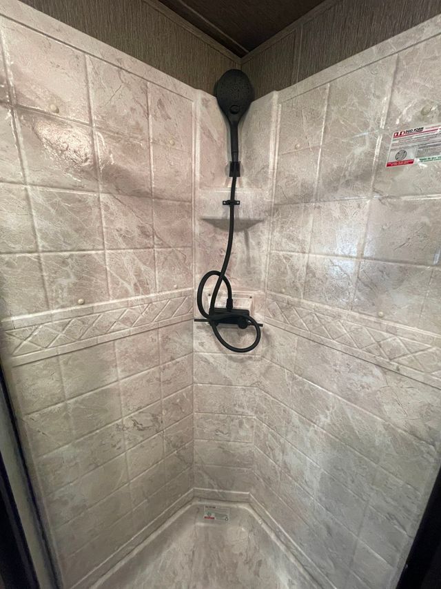 2026 SMC 3 Horse Slant with 9' Living Quarters Patriot  - 22945953 - 25