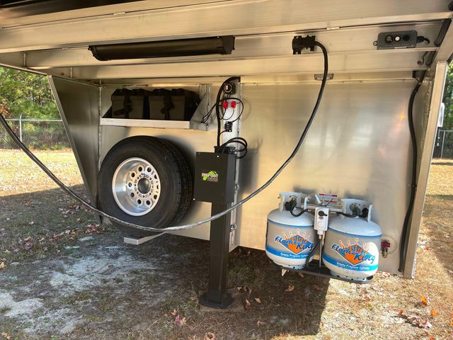 2026 SMC 3 Horse Slant with 9' Living Quarters Patriot  - 22945953 - 26