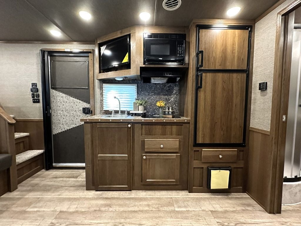 2026 SMC 4 Horse Slant 14' Living Quarters w/ Slide Patriot  - 22882779 - 10