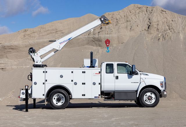 2026 Stellar Hydraulic Service Crane Mechanics Service Truck 4x4 - 22999640 - 1