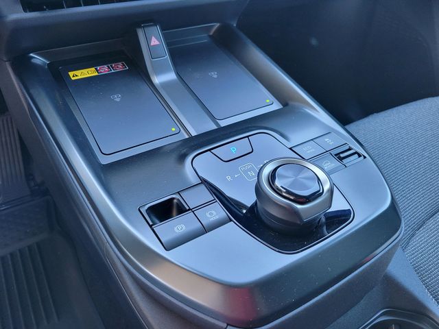 2026 Toyota bZ XLE AWD - 22973236 - 5