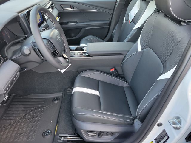 2026 Toyota Camry SE - 22946110 - 3