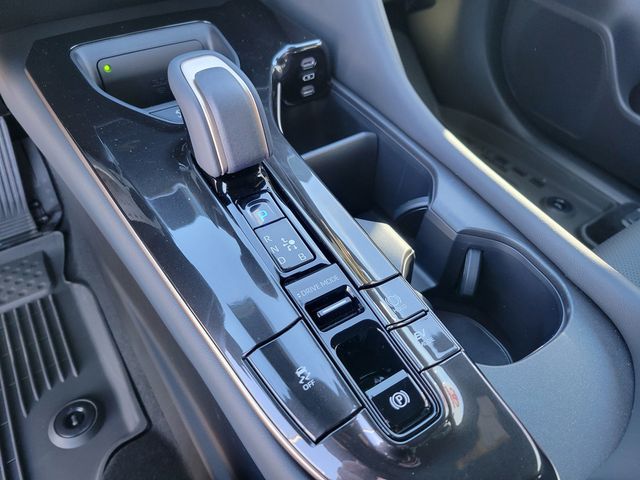 2026 Toyota Crown Limited AWD - 22971365 - 5