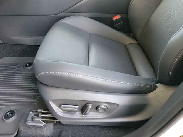 2026 Toyota Crown Platinum AWD - 23043265 - 4