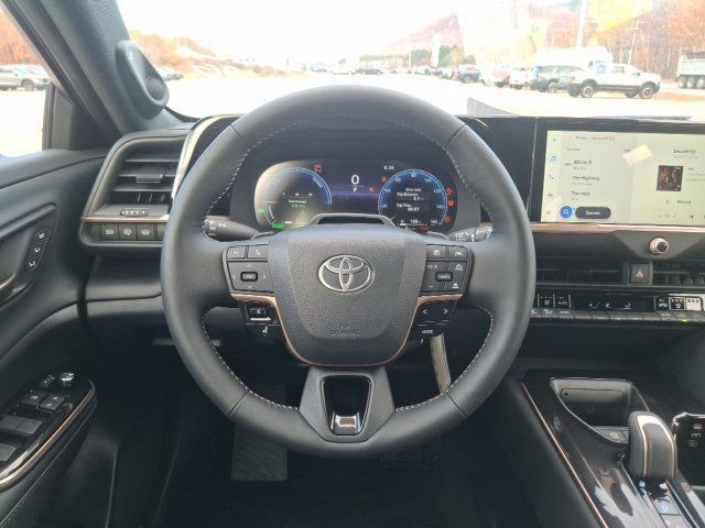 2026 Toyota Crown Signia Limited - 23094005 - 15