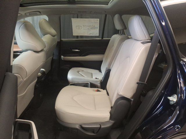 2026 Toyota Grand Highlander Limited - 23076867 - 24