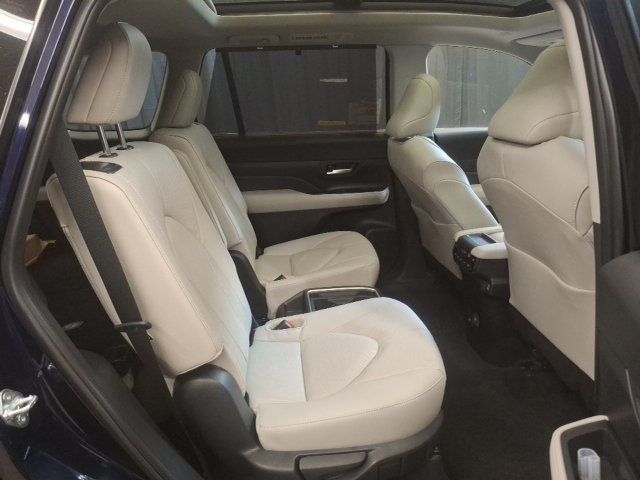 2026 Toyota Grand Highlander Limited - 23076867 - 28