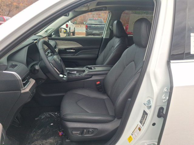 2026 Toyota Grand Highlander Limited - 23090873 - 11