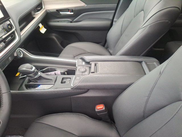 2026 Toyota Grand Highlander Limited - 23090873 - 24