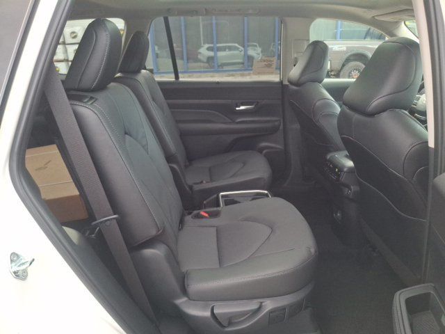 2026 Toyota Grand Highlander Limited - 23090873 - 32