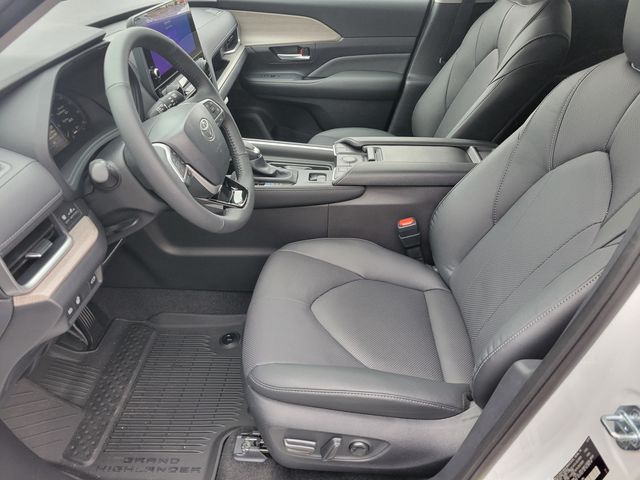 2026 Toyota Grand Highlander Limited FWD - 22997046 - 3