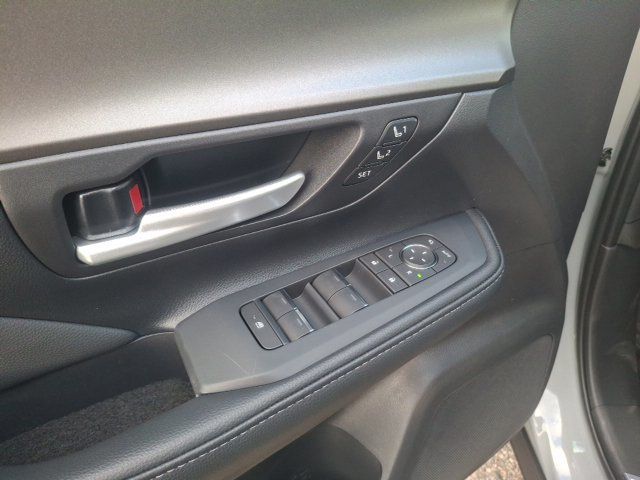 2026 Toyota Grand Highlander Hybrid Nightshade - 23093782 - 9
