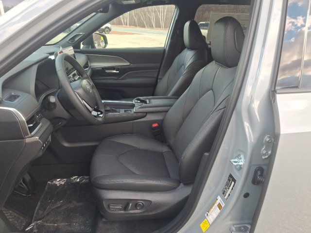 2026 Toyota Grand Highlander Hybrid Nightshade - 23093782 - 10