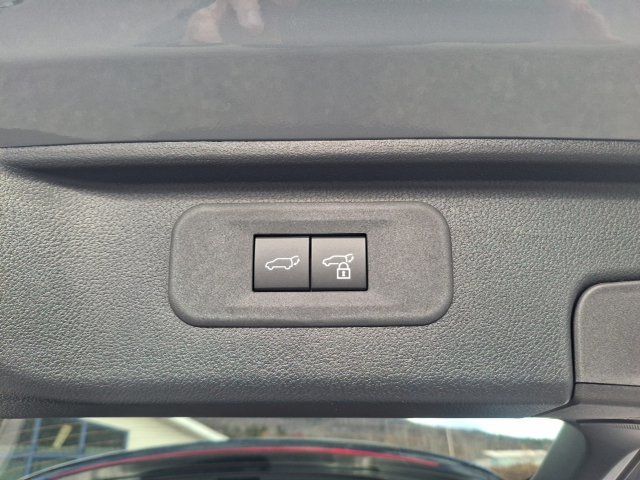 2026 Toyota Grand Highlander Hybrid Nightshade - 23093782 - 28