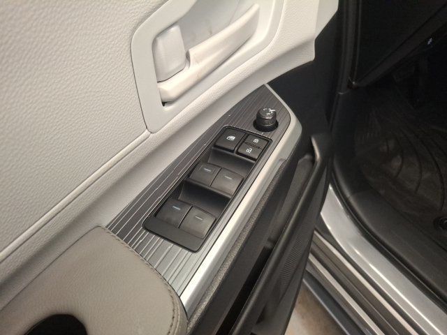 2026 Toyota Sienna LE - 23077029 - 9