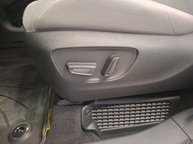 2026 Toyota Sienna LE - 23077029 - 11