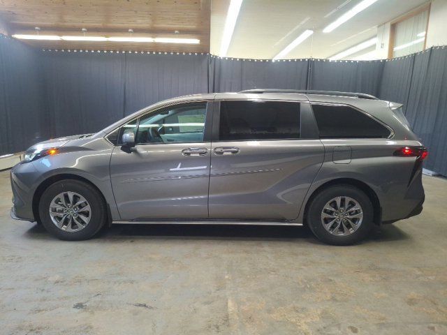 2026 Toyota Sienna LE - 23077029 - 3