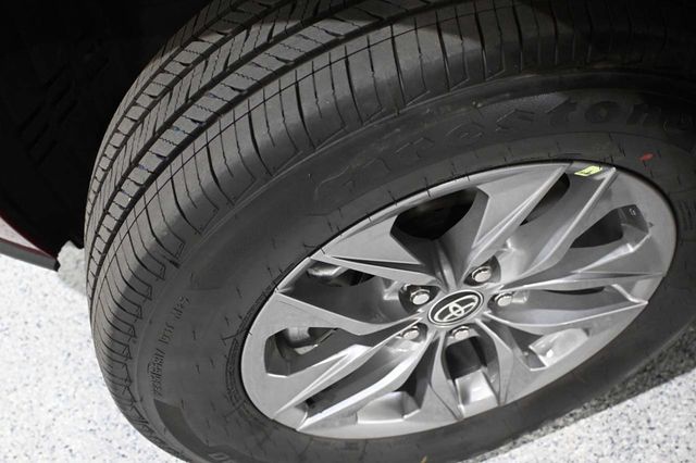 2026 Toyota Sienna LE FWD 8-Passenger - 22993298 - 10