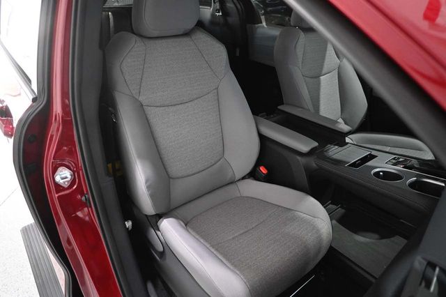 2026 Toyota Sienna LE FWD 8-Passenger - 22993298 - 15