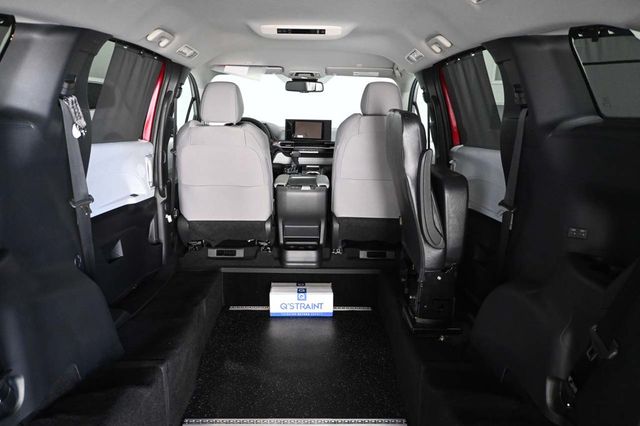 2026 Toyota Sienna LE FWD 8-Passenger - 22993298 - 22